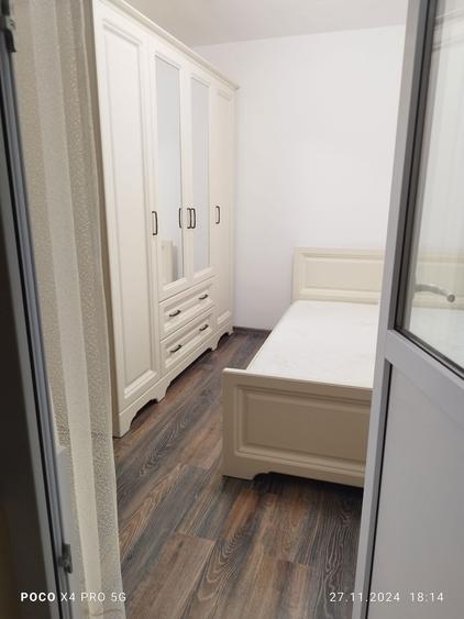 Inchiriez apartament 3 camera in Roman zona Piata Mica - 2