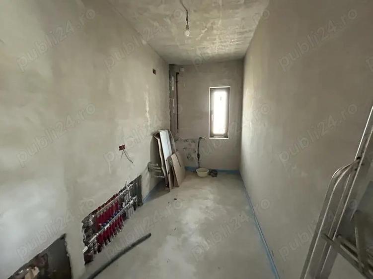 Vand vila noua Livada-Sanleani,st.840 mp,sc.130 mp,situat pe 2 strazi - 14