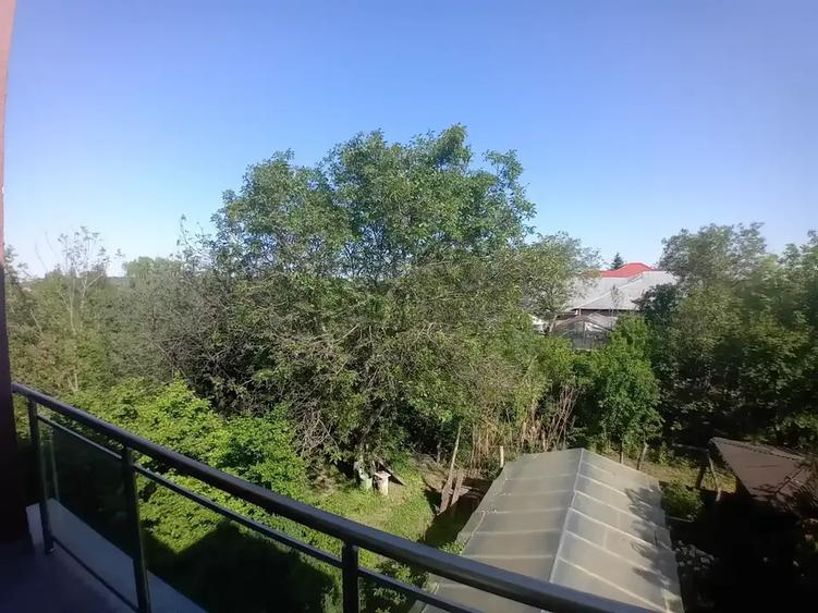 Duplex cu 4 camere cu Canalizare în Chitila