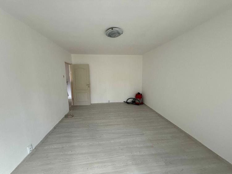 Vand apartament 2 camere Craiova - zona Sarari - 8