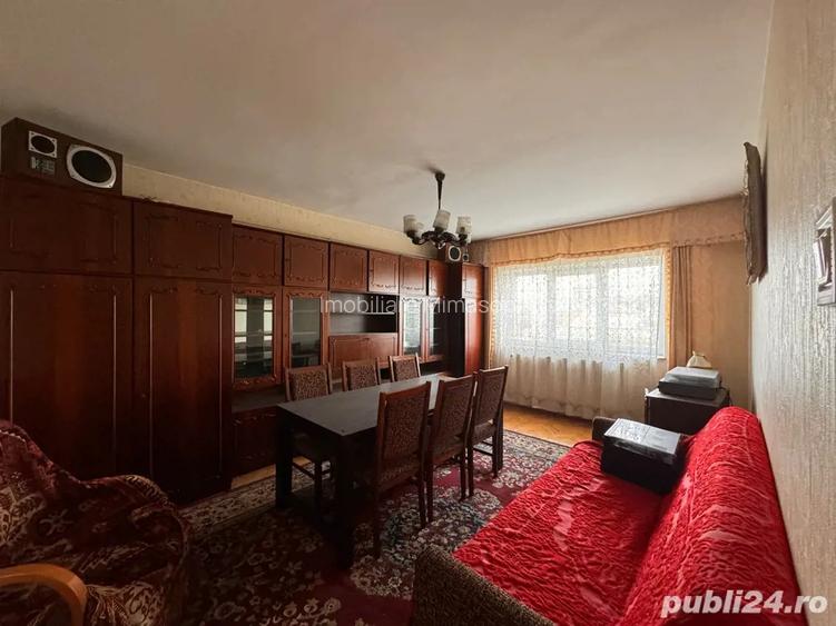 Ap.3 camere cu garaj ,zona Imparatul Traian