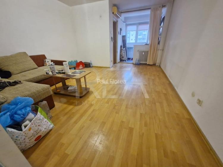 Garsoniera la 15 minute de statiile de metrou Titan si Costin Georgian