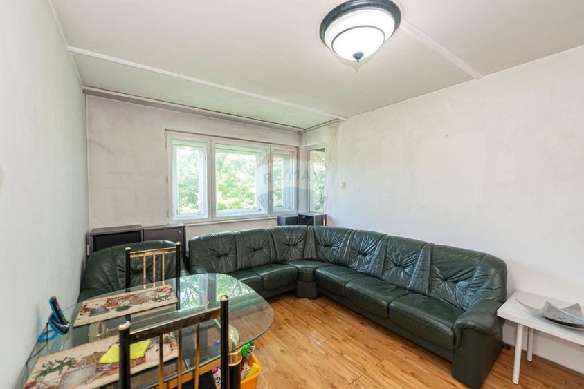 Apartament cu 3 camere de vanzare, 57 mp,  zona Crangasi - 3
