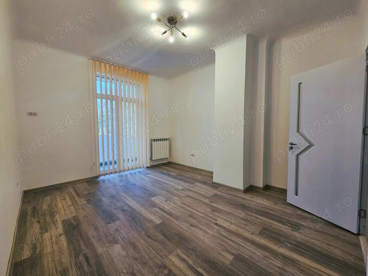 Inchiriez apartament ultracentral, 3 camere, renovat 84 mp - 7