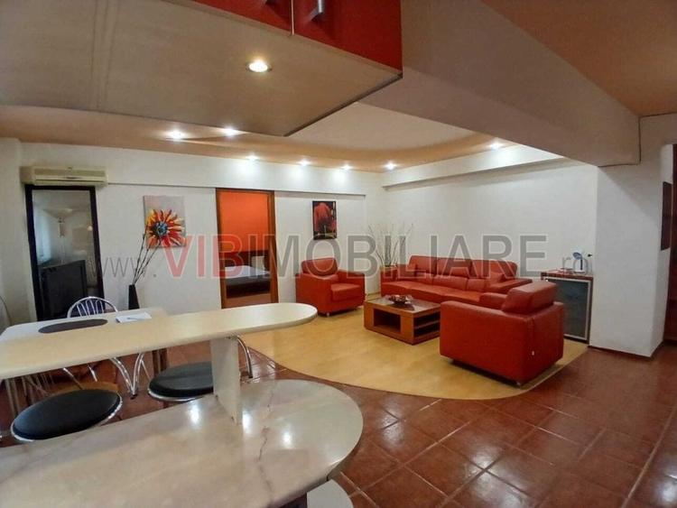 Universitate - apartament 3 camere 110mp -3 bai -lmobil 1970 - 1