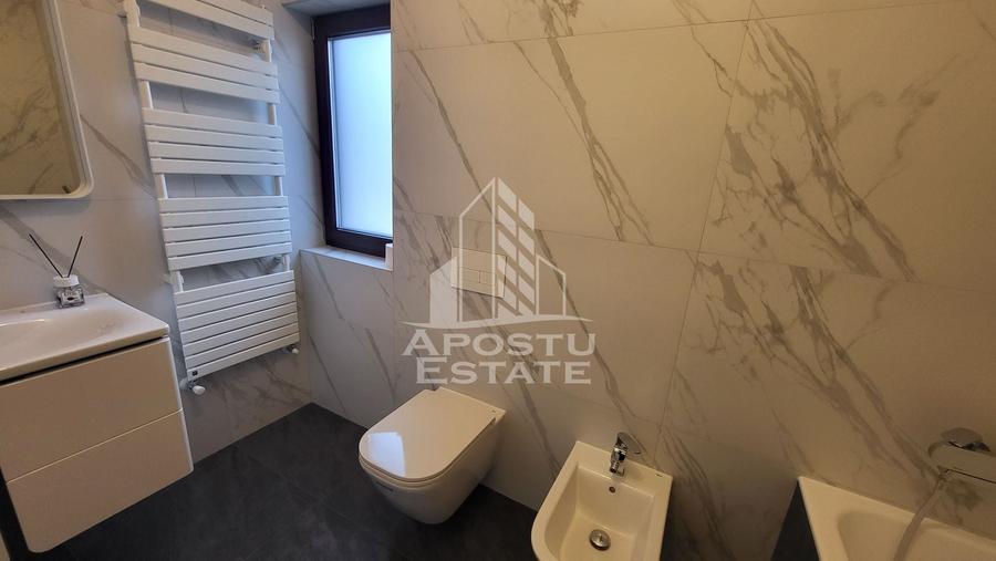 Duplex cu 4 camere cu Canalizare în Mehala