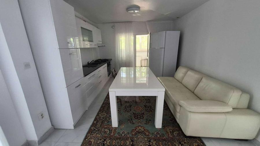Apartament 2 camere decomandat in Onesti, zona de sus. - 1