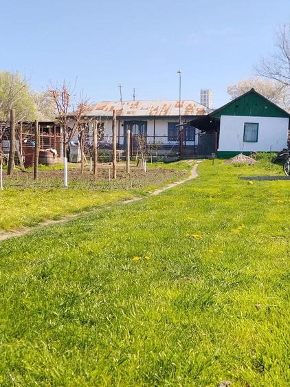 Vand casa + anexa ?i curte de 600mp in Independen?a Gala?i - 1