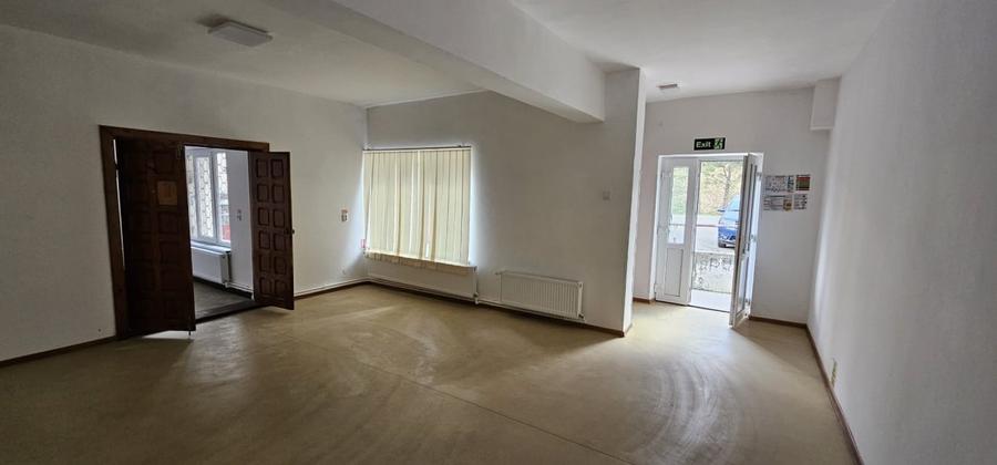 Spațiu comercial de închiriat – Zemeș, poziție centrală - 3