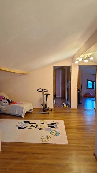 Casa de vanzare cartier 23 August - 3