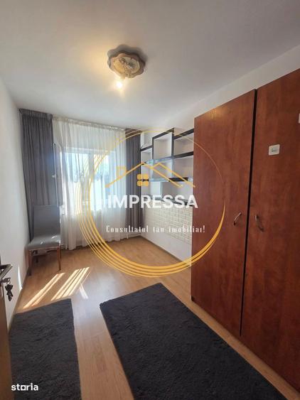 Se vinde apartament 4 camere, pozitie foarte buna 91.0000e etaj 2 - 7