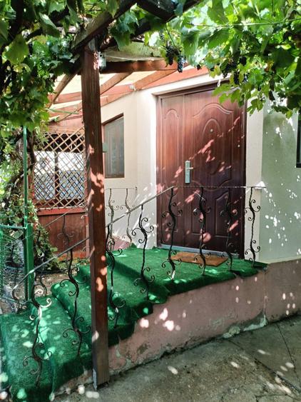 Vila 2005 central,parc 300m,6 cam,2 bai,AC,centrala,garaj,teren 365mp,usor neg. - 8