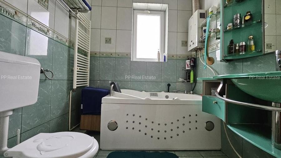 Casă individuală cu 5 camere cu Canalizare în CET