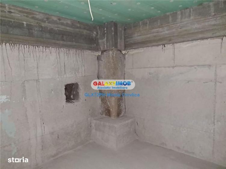 Casă cu 6 camere cu Teren 267 Mp în Ultracentral