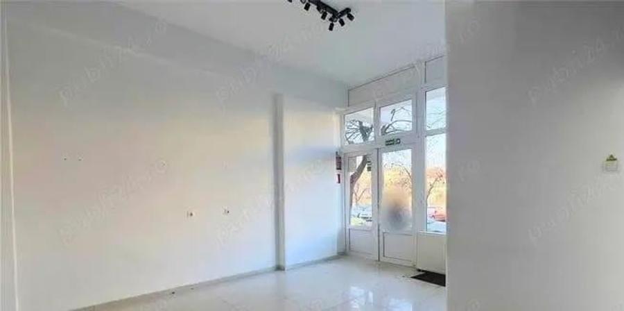 Dau in chirie spa?iu comercial Rogerius - 3