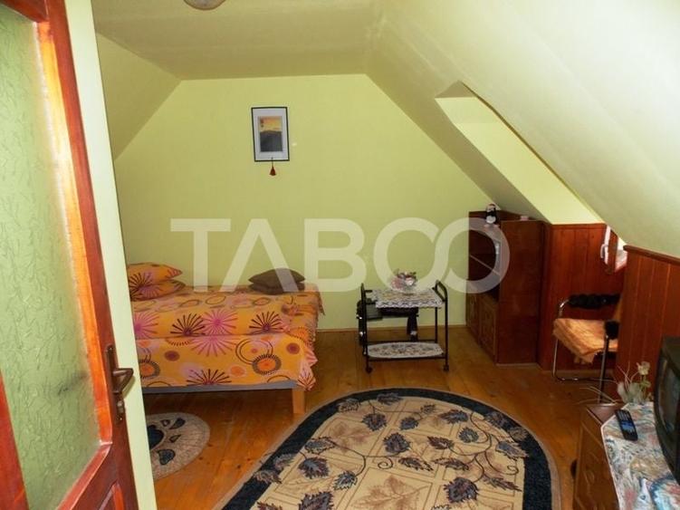 Pensiune la cheie 13 camere  15 locuri parcare si teren 3000 mp - 45