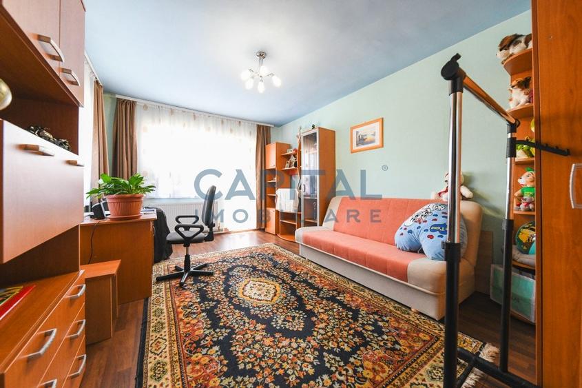 Casa 9 camere, teren 560mp, garaj, comision 0 - 3