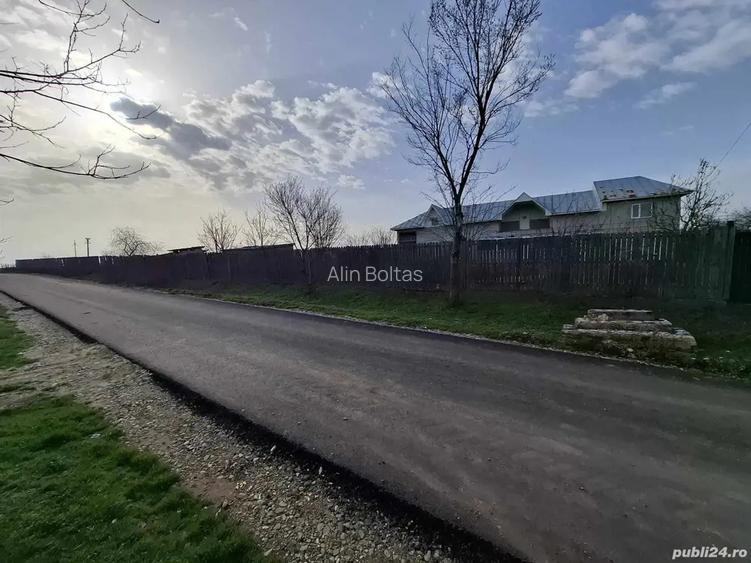 Casa cu teren de vanzare, Comuna Perie?i jude?ul Olt 45.000 negociabil. Casa cu teren de vanzare, Comuna Perie?i jude?ul Olt 45.000 negociabil.