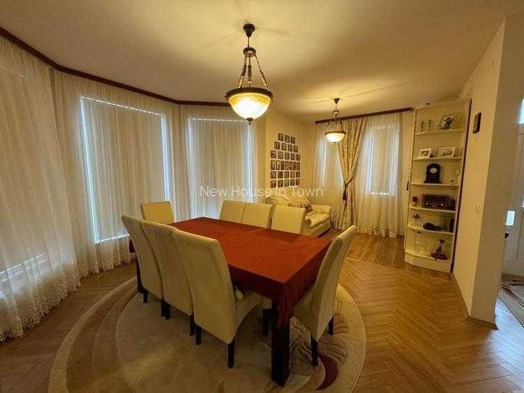 Casa spatioasa - Livezeni, 5 - 6 camere/ 190 mp + teren 920 mp - 3