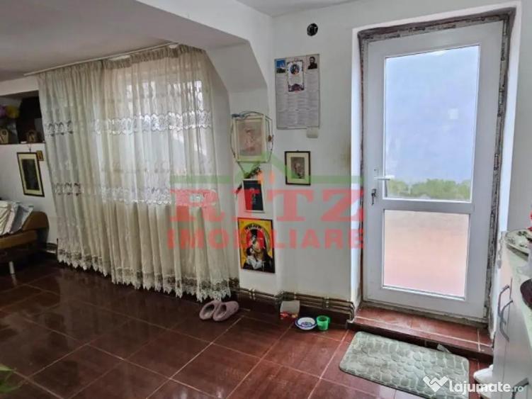 CASA DE VANZARE P 1 E - 4