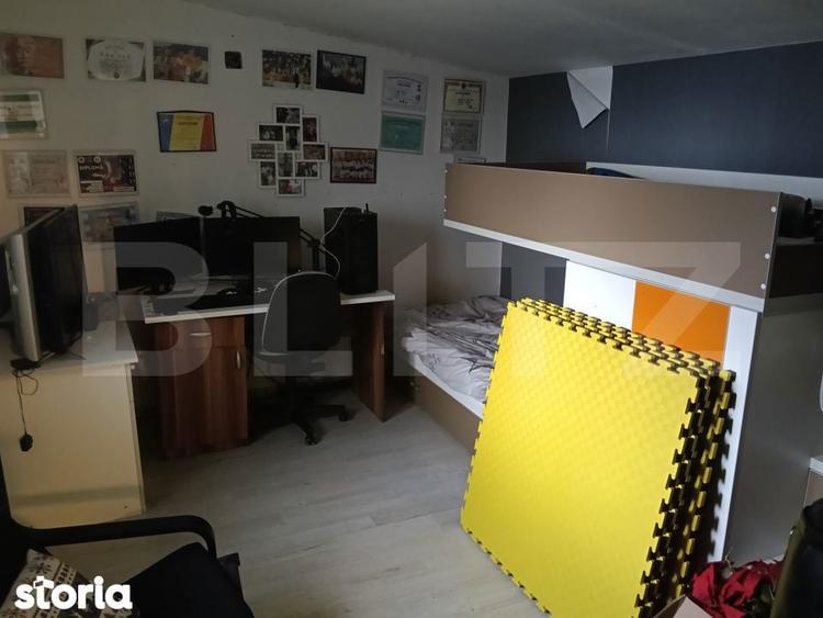 Doua case, o singura curte: Spatiul ideal pentru familia ta extinsa! - 4