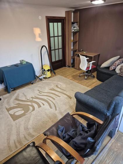 Inchiriez apartament 3 camere zona Lipovei - 3