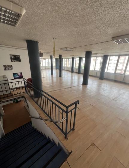 Spatiu Comercial de inchiriat pe 2 nivele, 300 MP, zona Piata Marasti - 2