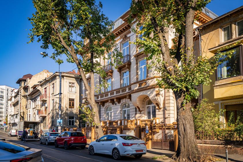 MANSARDA VERSATILA IN IMOBIL MULTUFUNCTIONAL, CISMIGIU! - 1