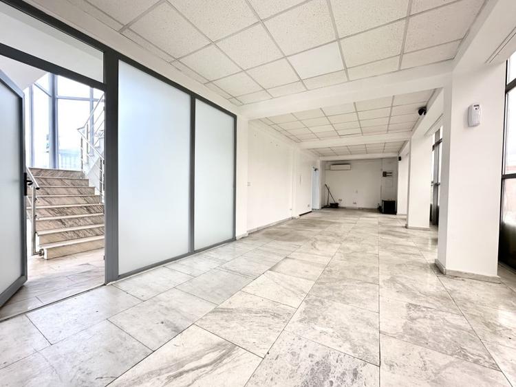 De inchiriat, spatiu comercial, 2 camere - zona Modern - 2