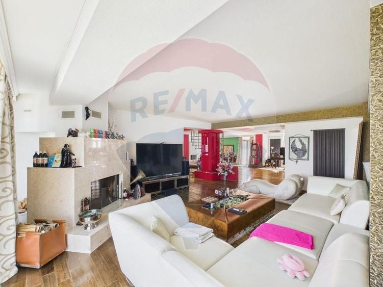 PENTHOUSE CU TERASA PANORAMICA SI PISCINA ACOPERITA - 3