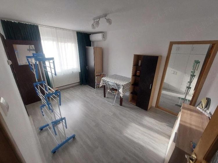 Inchiriez apartament 2 camere - 3
