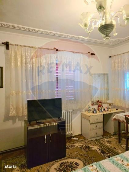 Casa cu 5 camere de vanzare in centrul orasului Talmaciu - 20