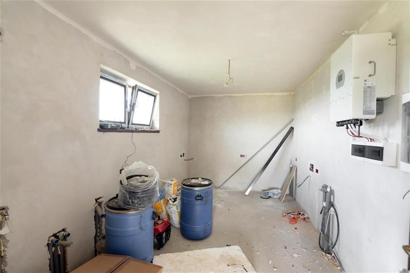 Casa cu living+3 camere cu panorama si teren mare pe Sofiei - 8