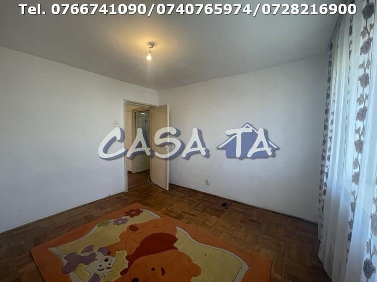 Apartament 3 Camere, Etaj 4, Strada Aleea Teilor - Zona 9 Mai - 8