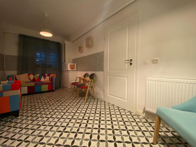 Farmec interbelic în inima Bucurestiului, Dorobanti- Capitale - 5