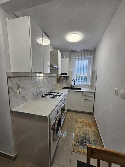 Inchiriez apartament Medias, total renovat si utilat - 5