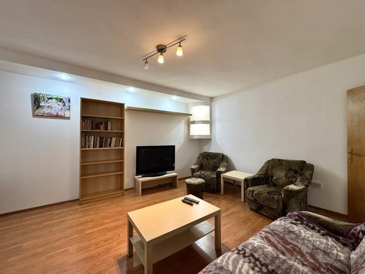 Apartament 2 camere, zona linistita, decomandat, mobilat, Lujerului - 2