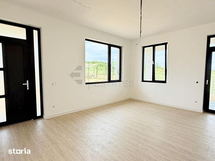 Casă cu 3 camere decomandat cu Teren 350 Mp în Paleu