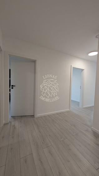 Apartament cu 3 camere decomandat în Calea Moldovei