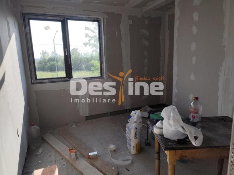 Casă cu 4 camere cu Teren 500 Mp în Bordenii Mici