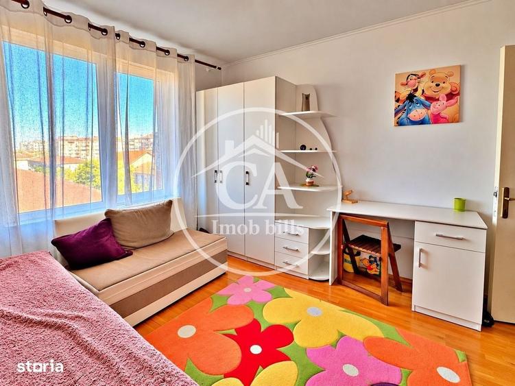Apartament cu 4 camere decomandat în Rogerius