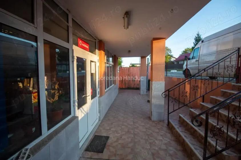 De vanzare cladire spa?ioasa in Hoceni, jude?ul Vaslui locuin?a sau spa?iu comercial