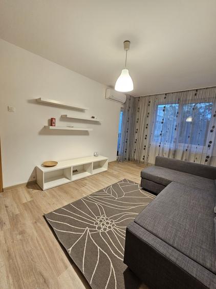 Apartament cu 2 camere decomandat în Militari
