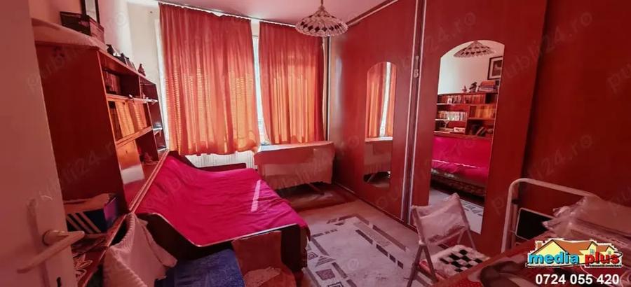 Apartament cu 4 camere semidecomandat în Mazepa 1