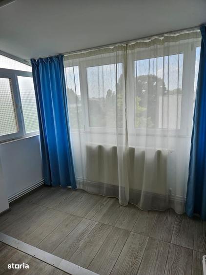 Apartament cu 3 camere decomandat în Tomis II