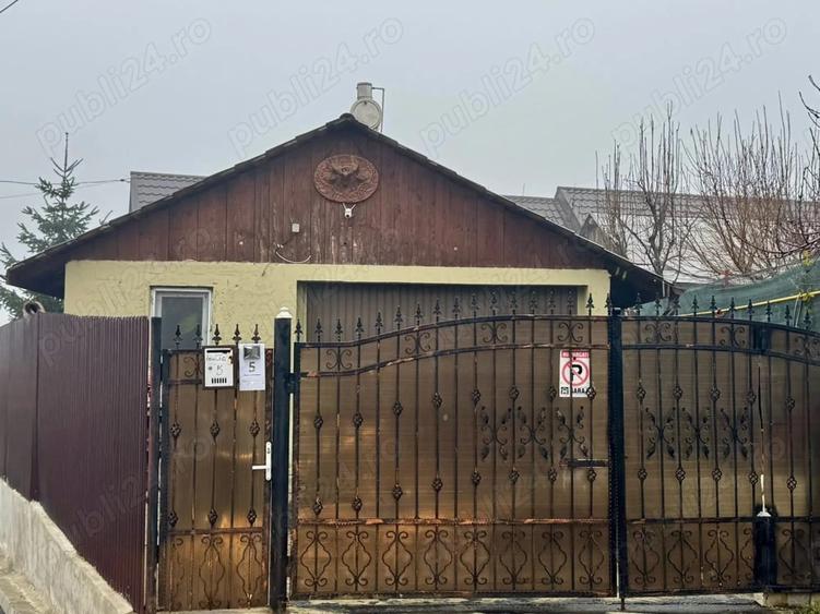Casă cu 3 camere cu Teren 450 Mp în Central