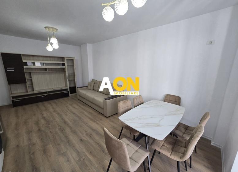 Apartament cu 3 camere decomandat, mobilat în Central