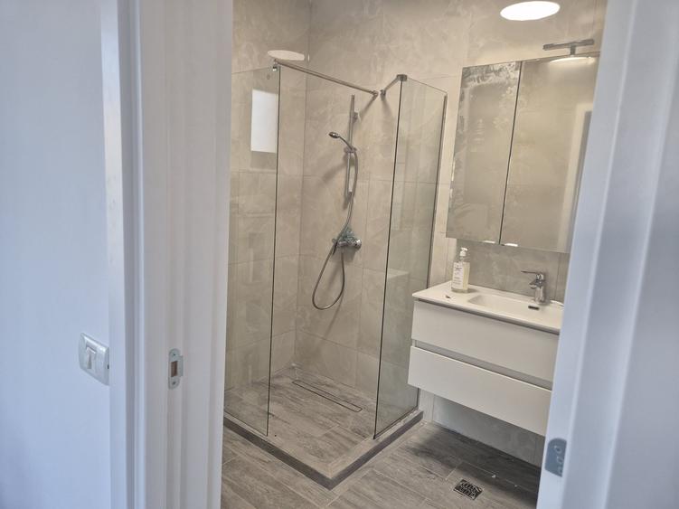 Casă cu 4 camere cu Teren 400 Mp în Berceni