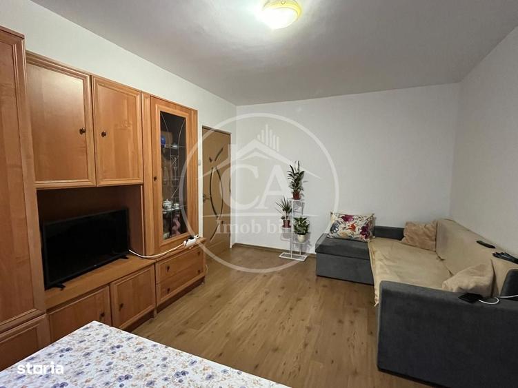 Apartament cu 2 camere semidecomandat în Calea Aradului