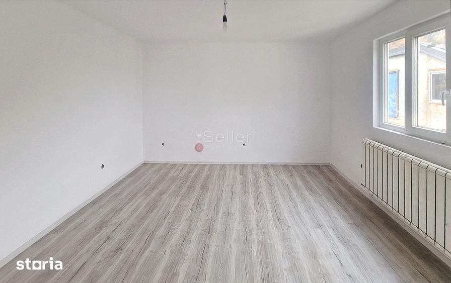 Casă cu 5 camere cu Teren 273 Mp în Central